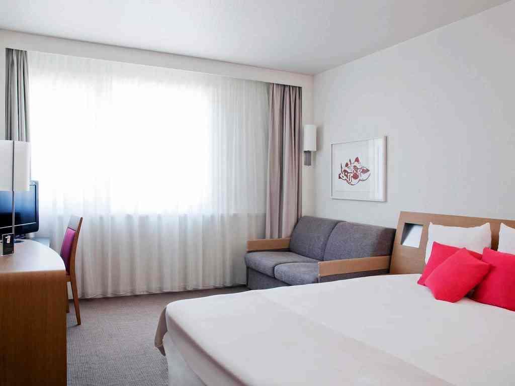 Novotel Geneve Aeroport France Ferney-Voltaire Exterior foto